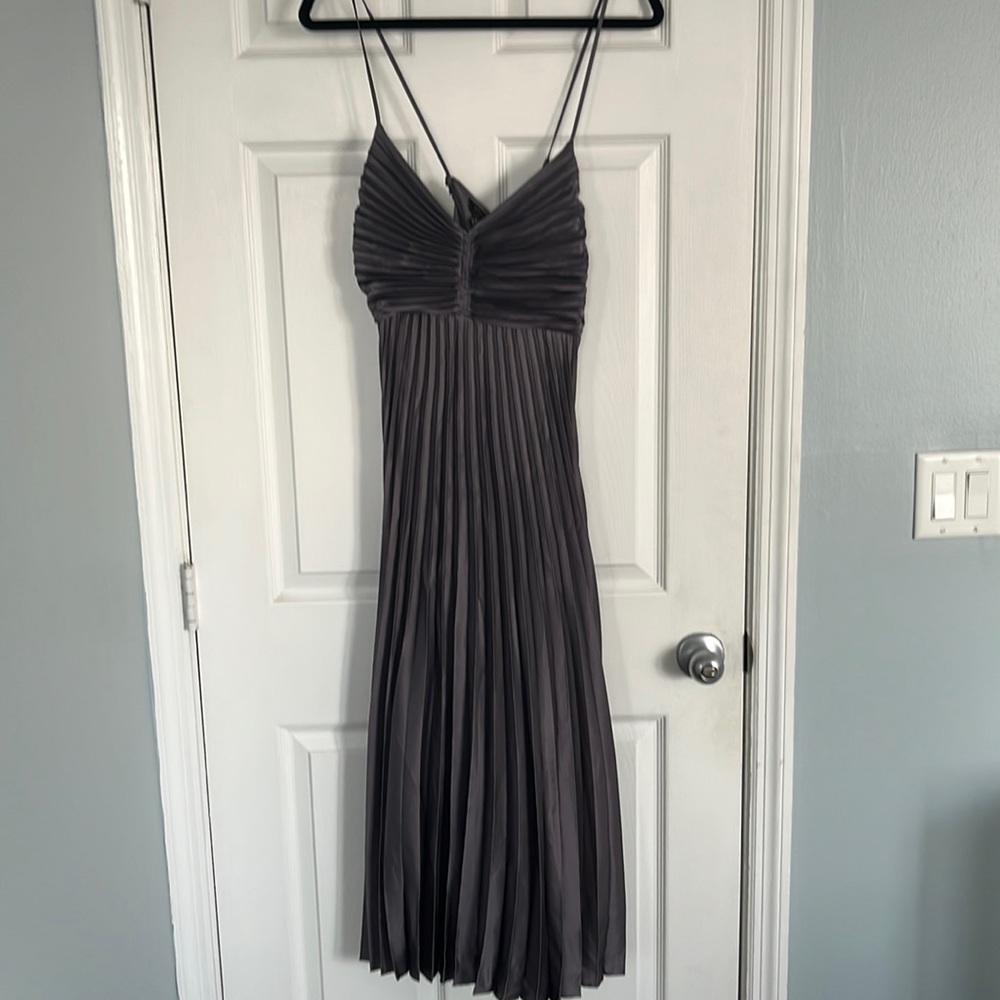 Banana Republic lavender cross back pleated dress